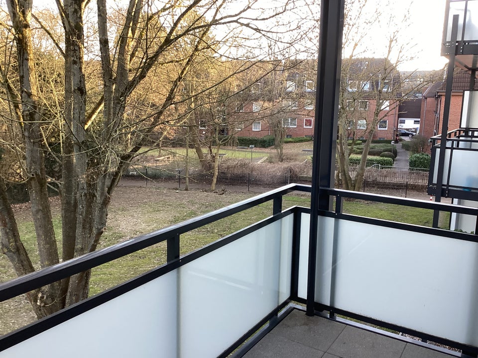 Ansprechendes, individuelles 1,5-Zimmer-Appartment mit Balkon und top saniert! - Photo 4