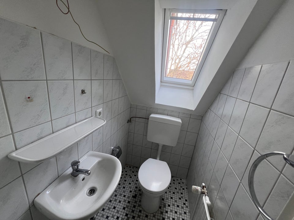 3-Zimmer-Dachgeschosswohnung frei! - Foto 3