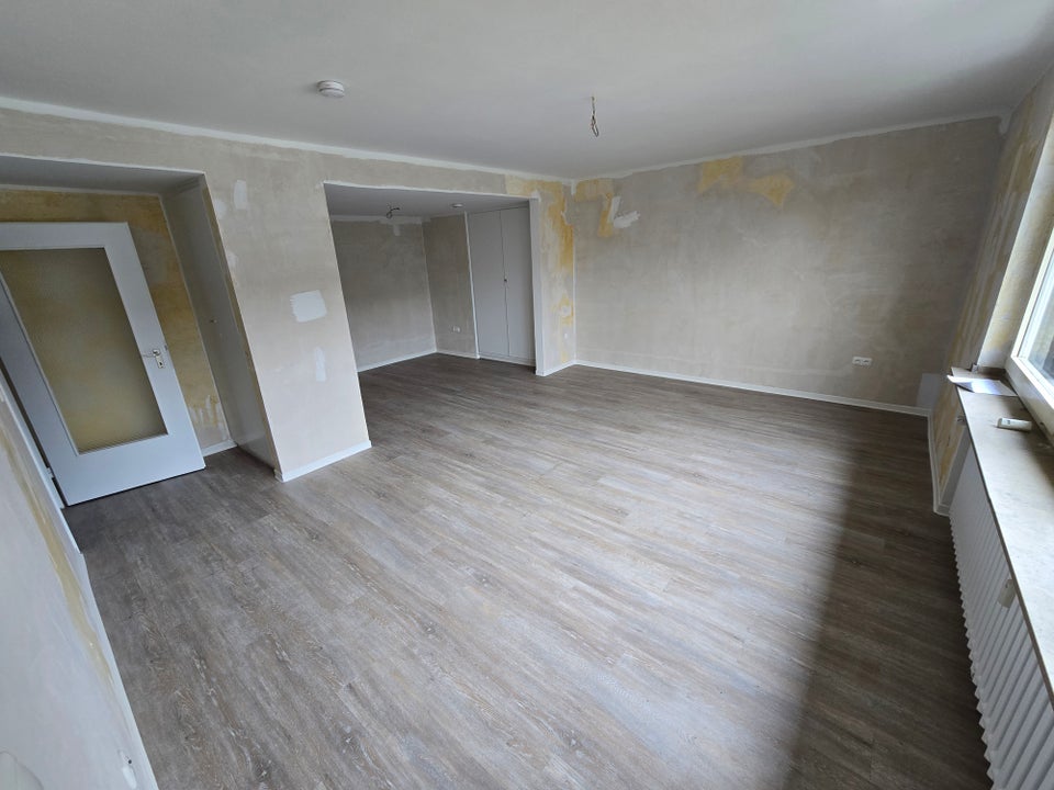 Saniertes Single-Appartment direkt in der Eller-Einkaufsstraße - Foto 2