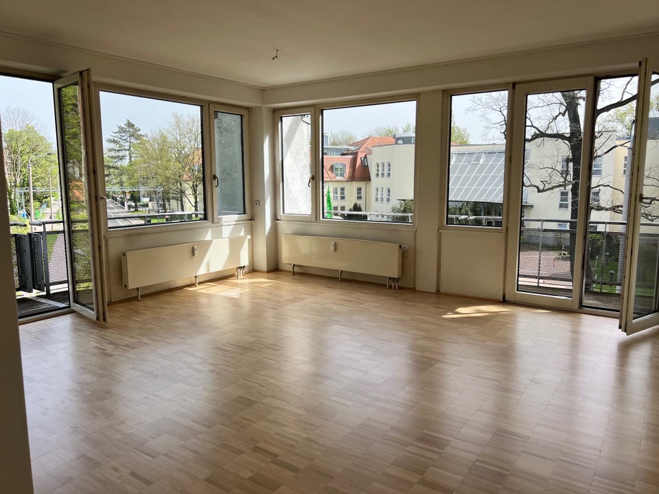 2 Zimmer Wohnung mit Balkon und Parkett! - Photo 1