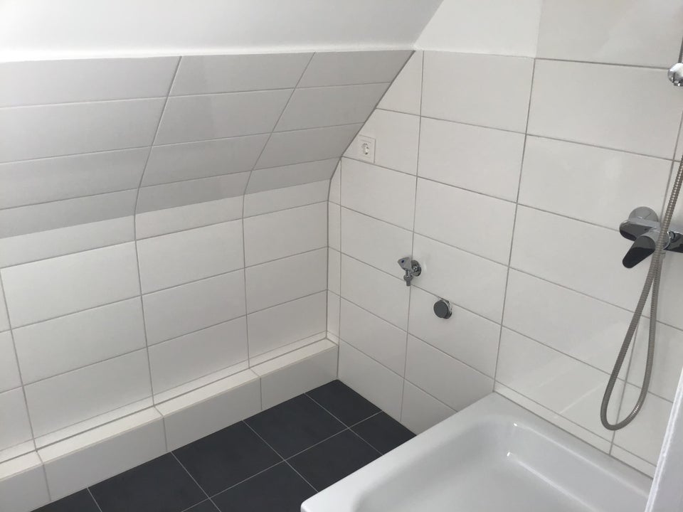 Renovierte DG-Wohnung in Eichholz - Photo 3