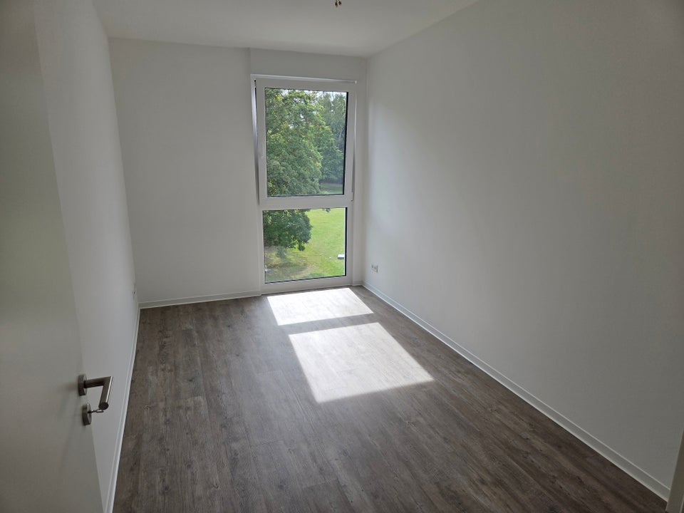 Erstbezug nach Neubau-helle 3-Zimmer-Wohnung! - Photo 3