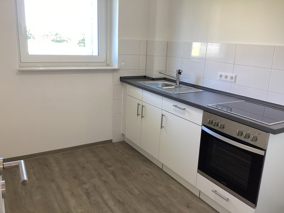 Ein tolles Wohngefühl: 1-Zimmer-Single-Appartment, frisch saniert und sofort anmietbar! - Photo 1