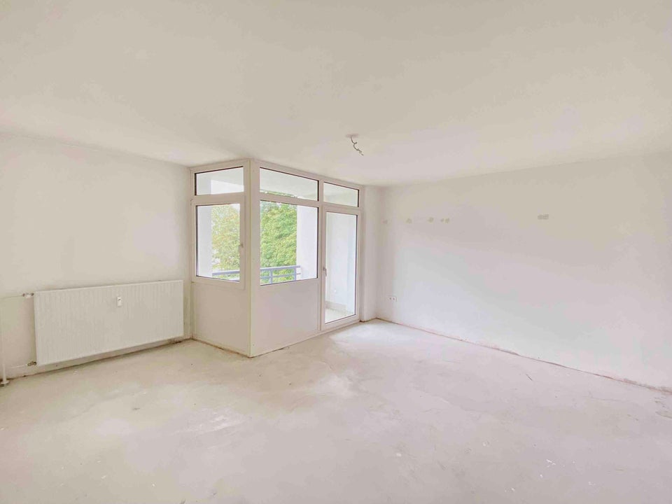 Großzügig geschnittene 3,5-Zi.-Wohnung mit Balkon! - Foto 4