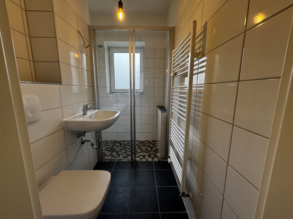 Da kommt man gern Heim. praktische 2-Zimmer-Wohnung - Photo 2