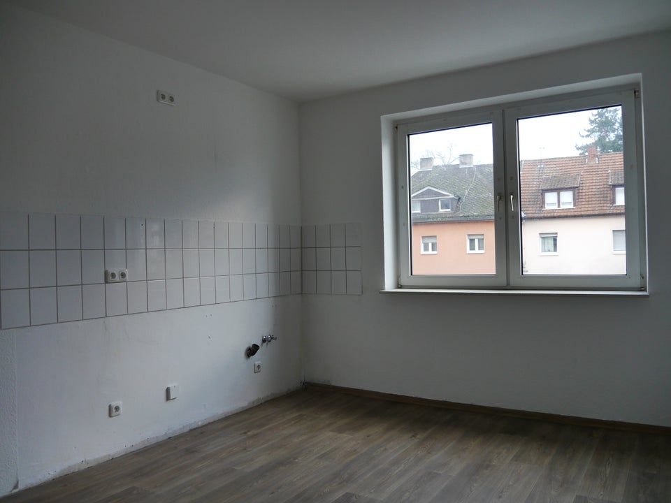 Schöne 2-Zimmer-Wohnung mit Tageslichtbad & Gäste-WC in Offenbach zu vermieten - Foto 1