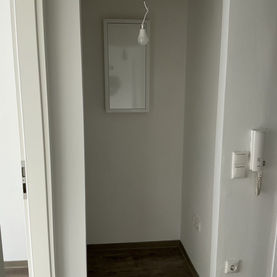 Jetzt besichtigen 2,5-Zimmer-Wohnung mit Balkon - Photo 5