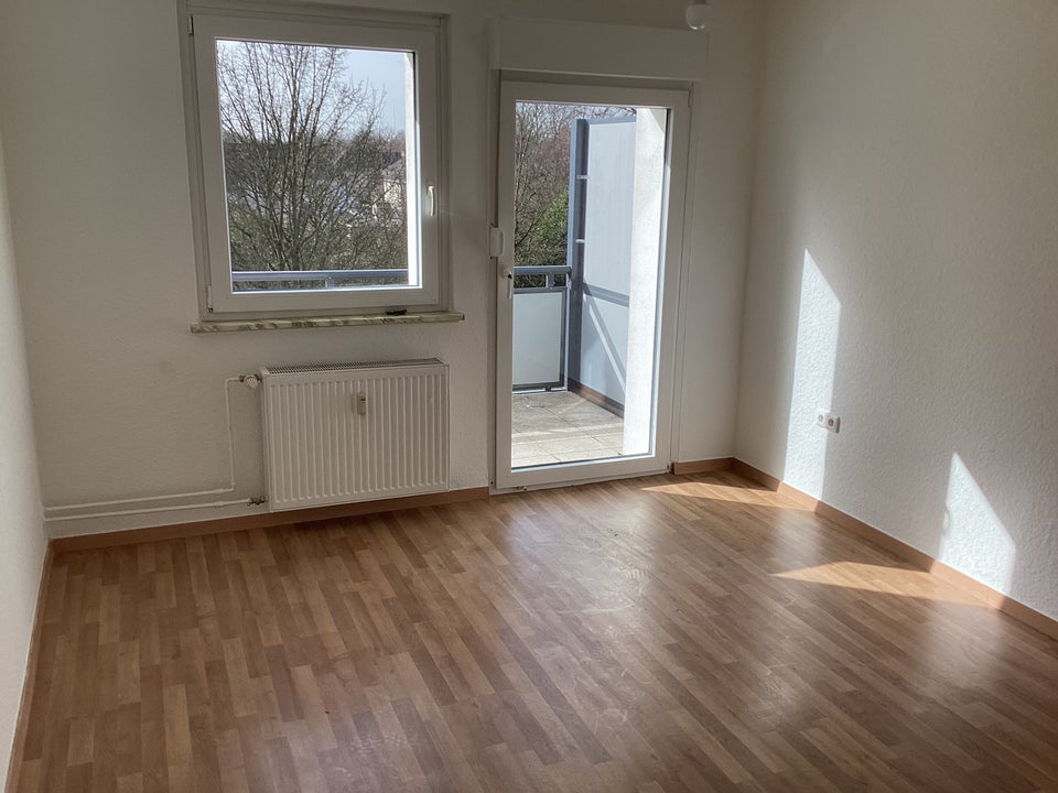 2 Zimmerwohnung mit neuem, großen Balkon in Heßler. - Foto 5