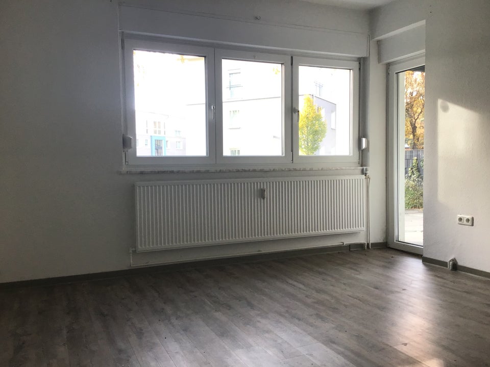 2-Zimmer-Wohnung mit kleinem Garten und Küche! - Foto 1