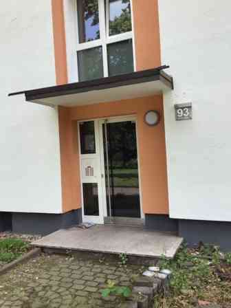 Mitten drin statt nur dabei: zentrale 2-Zimmer-Wohnung mit Balkon - Foto 1