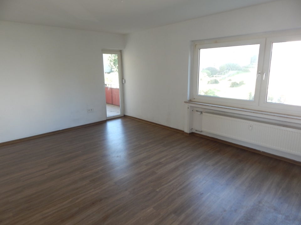 Bezugsfertige 3-Zimmer-Wohnung am Wehberg! - Photo 1