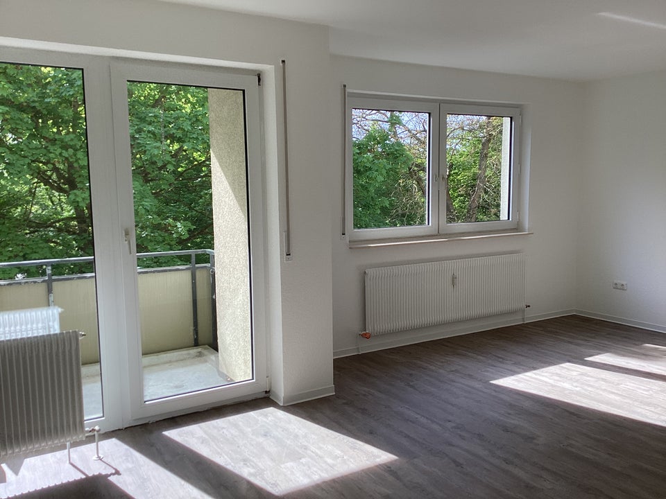 Miet mich - großzügige 5-Zimmer-Wohnung in guter Wohnlage - Photo 1