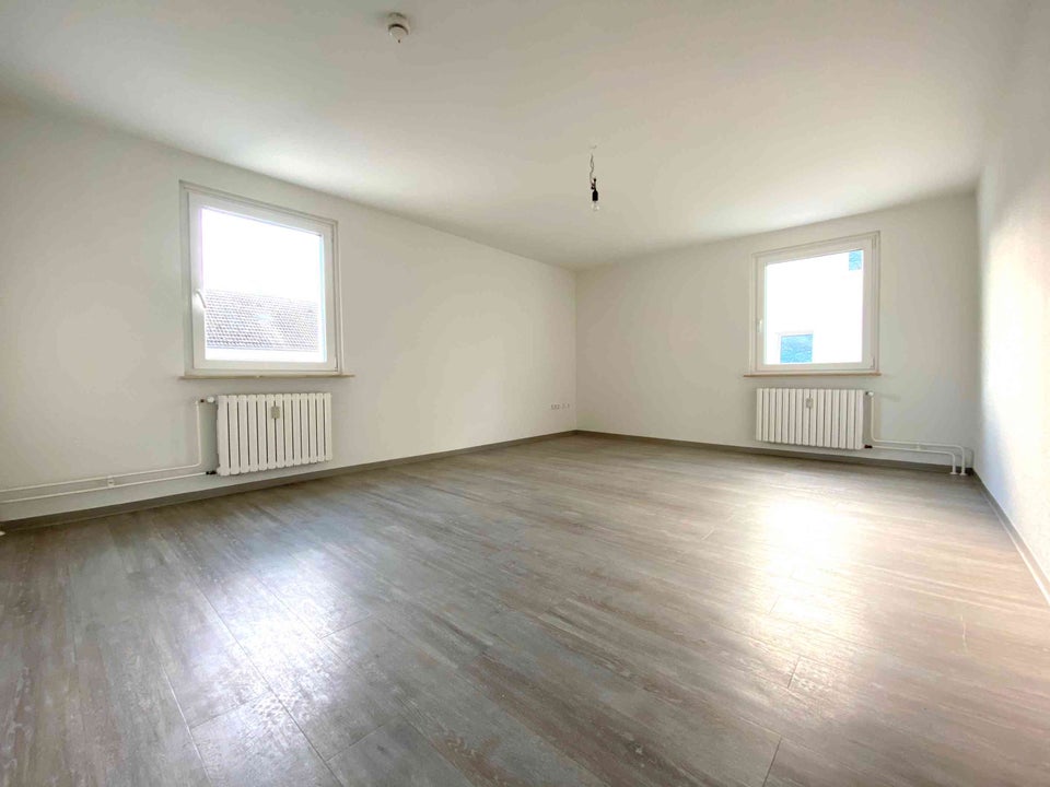 Frisch renovierte 2-Zimmer Wohnung in grüner und ruhiger Lage - Photo 2
