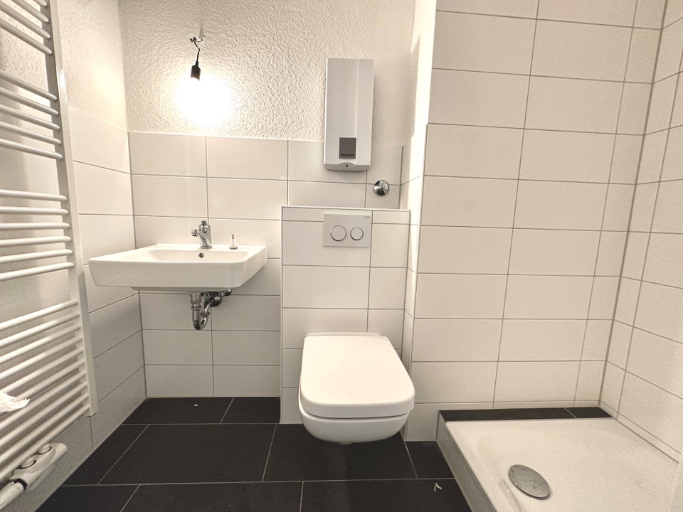 Bezaubernde Wohnung endlich wieder frei - Wärmepumpe vorhanden - Photo 3