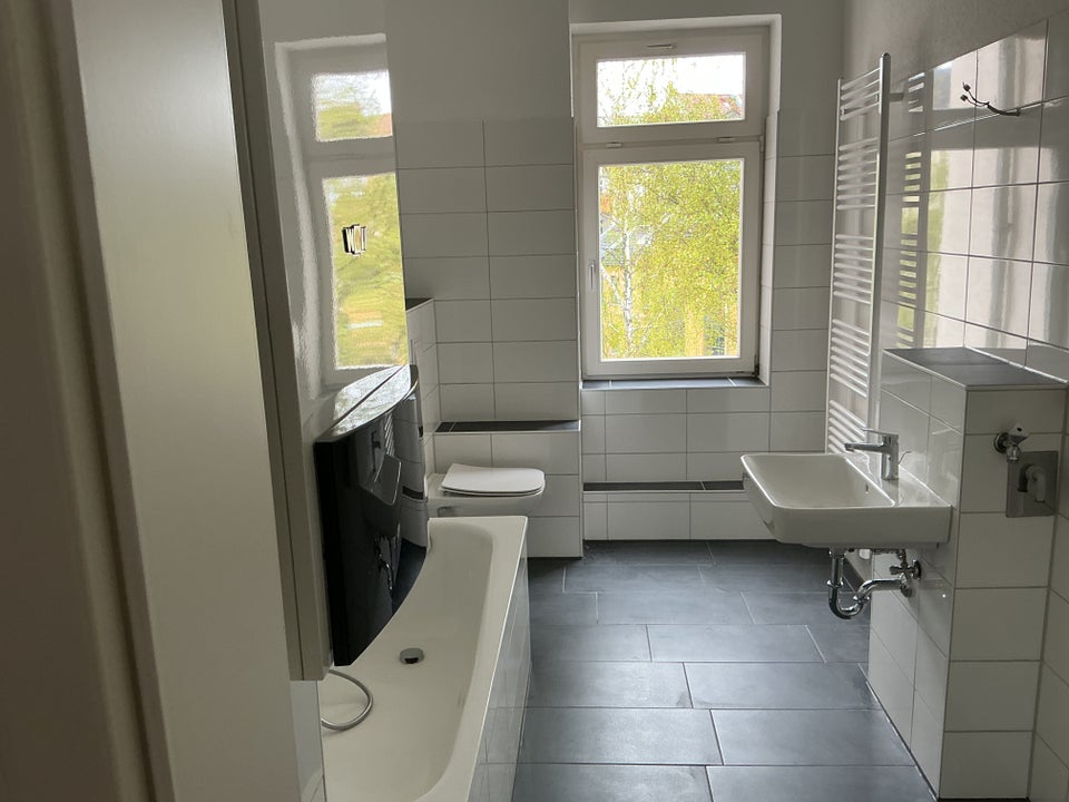 Frisch sanierte 2 R Wohnung zu vermieten - HK noch NICHT in der Miete enthalten - Photo 4