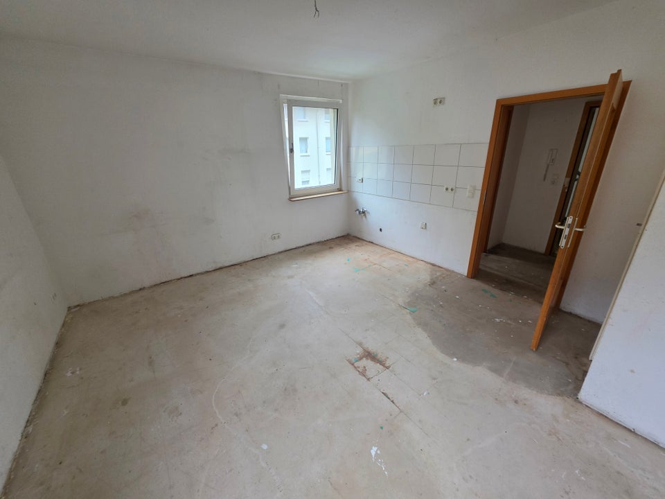Sanierte Wohnung in Düsseldorf-Reisholz zum 01.03.2027 - Photo 3