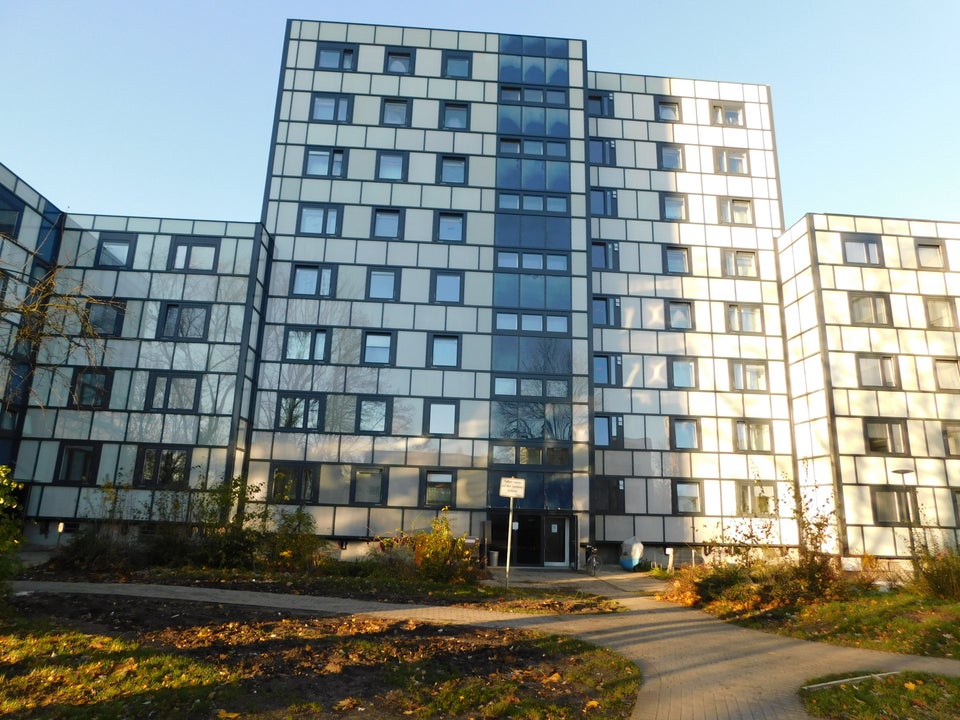 Schöne Wohnung für die kleine Familie ! Frisch modernisiertes Haus! - Foto 2