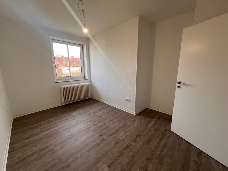 Renovierte 3-Raum-Wohnung frei! - Photo 2