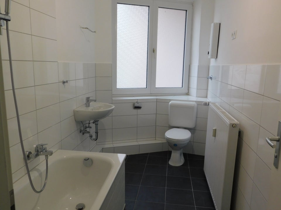 Komplett renovierte 2-Zimmer-Wohnung in der Hopfenstraße! - Foto 4