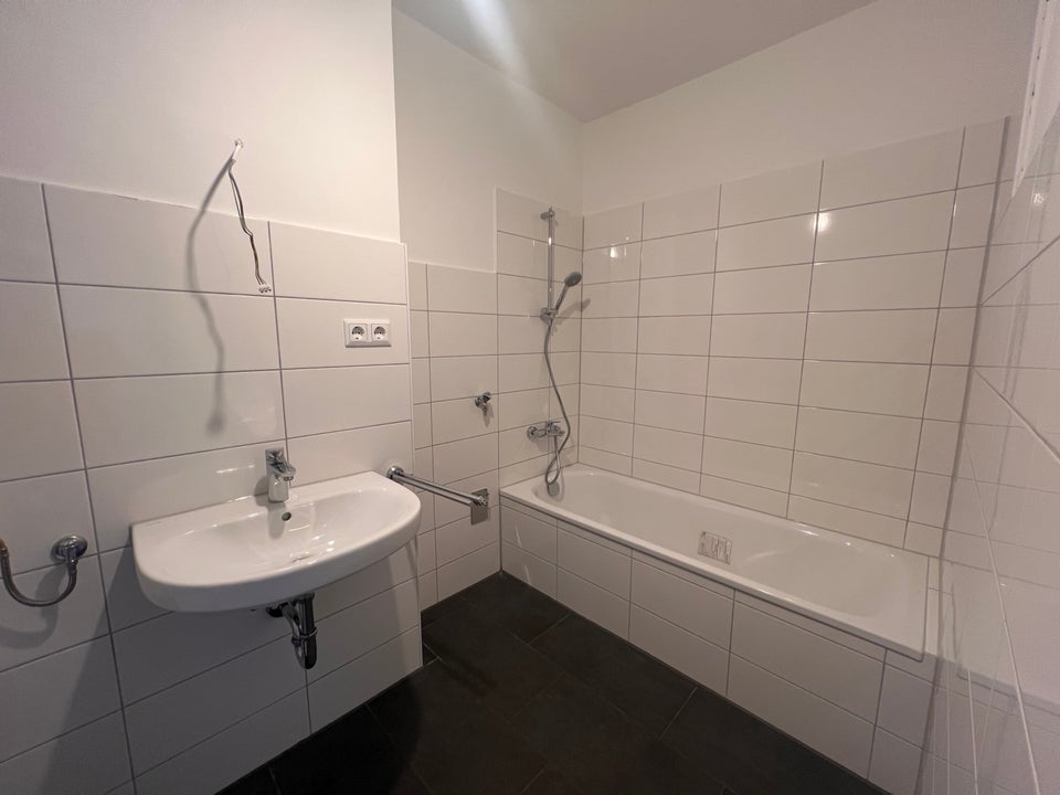 Renovierte 3-Raum-Wohnung frei! - Foto 5