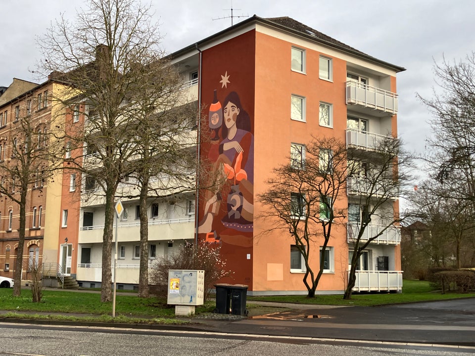 Jetzt zugreifen - gut geschnittene 2-Zimmer-Wohnung mit Balkon - Photo 1