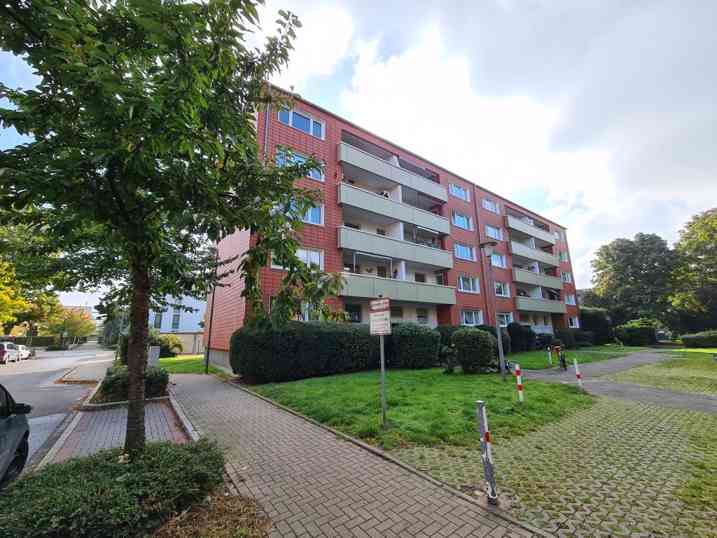 Ab 01.08.2026: günstig geschnittene 3-Zimmer-Wohnung - Foto 2