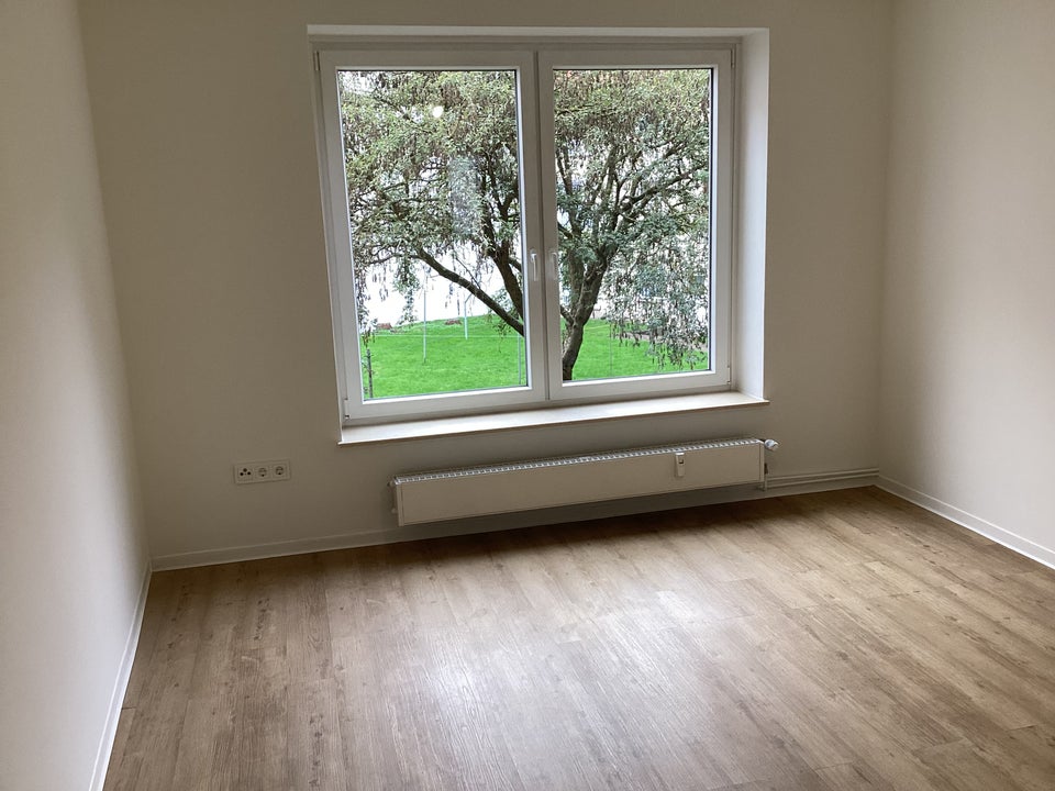 Ein tolles Wohngefühl: praktische 2-Zimmer-Erdgeschoss-Wohnung inmitten der Altstadt, sofort anmietbar! - Photo 2
