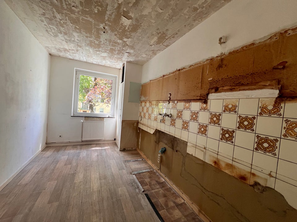 4-Zimmer-Wohnung im EG mit Balkon - Foto 2