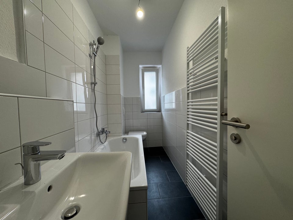 Umzug gefällig? Interessante 2,5-Zi.-Wohnung - Photo 2