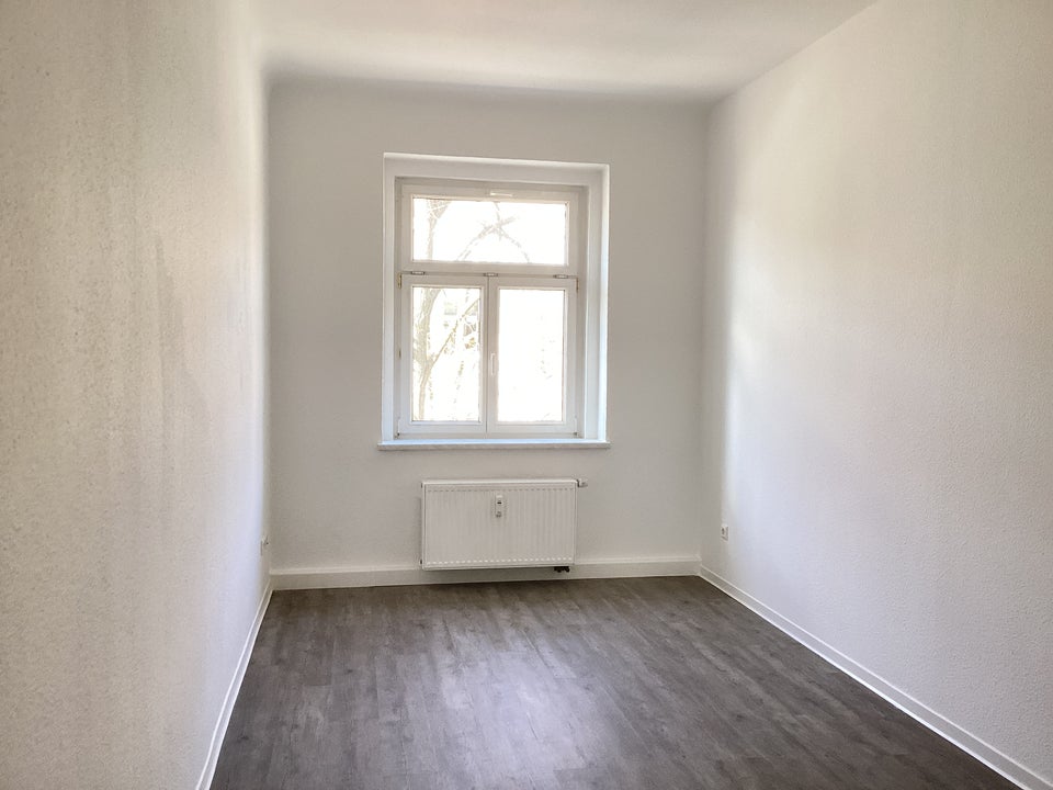 Große Wohnküche mit Zugang zum Balkon! - Foto 1