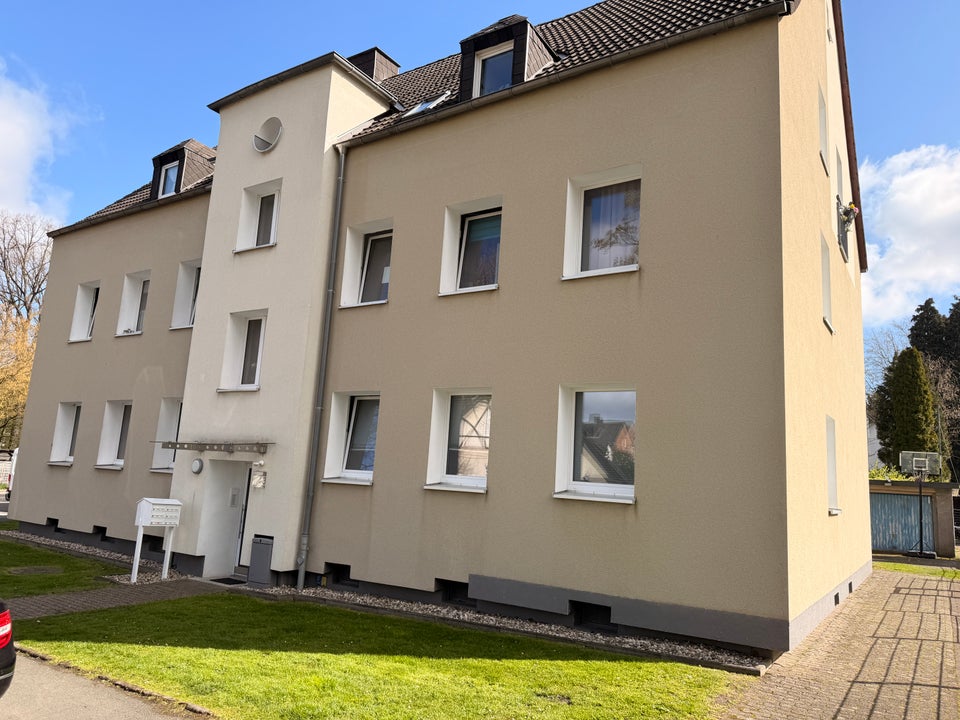 Nette Mieter gesucht: gemütliche 3-Raum-Wohnung mit Sonnenbalkon und eigenem Garten* - Foto 3