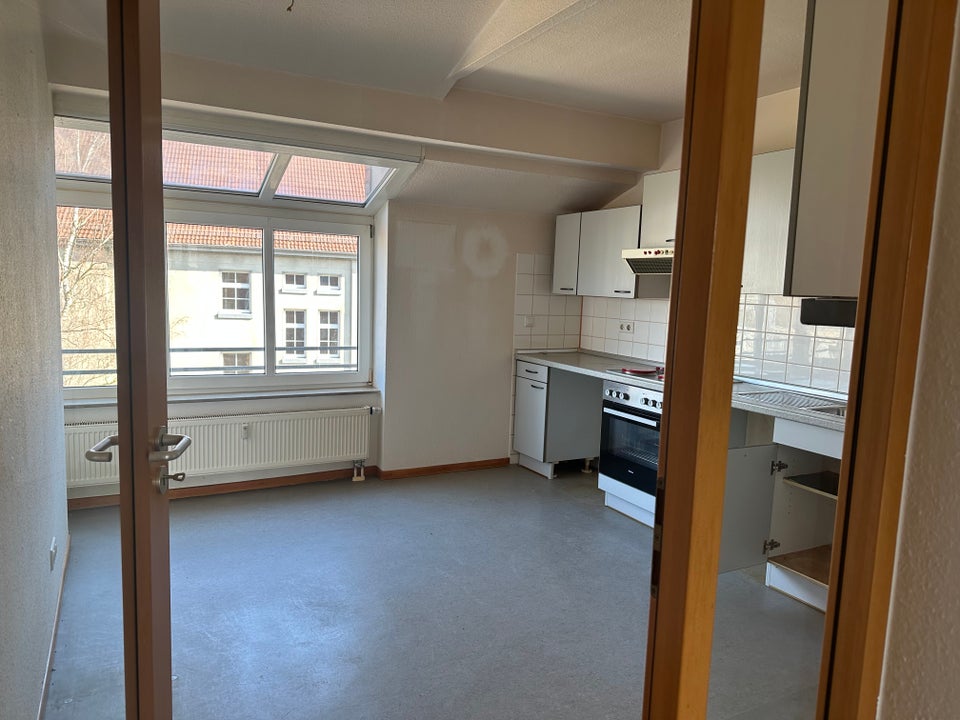 Umfangreich sanierte 3-Zimmer-Wohnung mit Blick ins Grüne - Photo 1