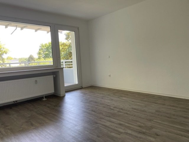 2-Zimmer-Wohnung mit Balkon in Sanierungsphase - Foto 1