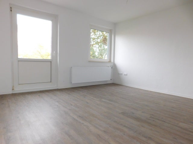 ***Schöne und renovierte 3-Zimmerwohnung mit Balkon in ruhiger Lage*** - Foto 2