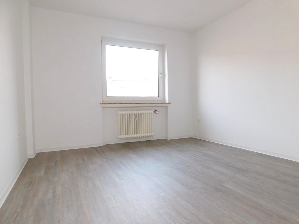 Frisch renovierte 2-Zi.-Whg. mit neuem Bad und neuem Boden - Foto 5