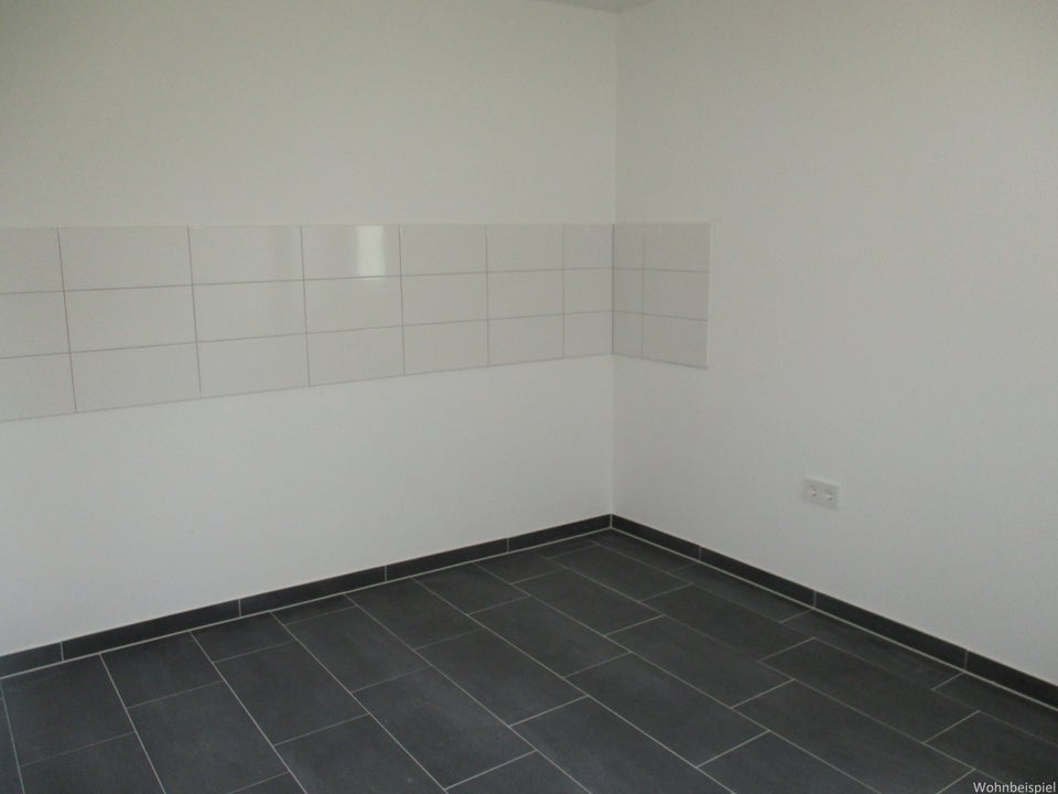 Perfekt geschnitten & frisch renoviert: Ihr neues 4-Zimmer-Zuhause mit Balkon - Photo 4