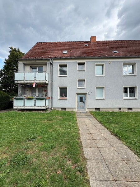 Attraktive 2-Zimmer-Wohnung – frisch modernisiert mit Balkon und Badewanne - Foto 1