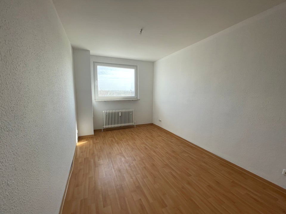 Zentrale 2-Zimmerwohnung mit Balkon - Photo 2