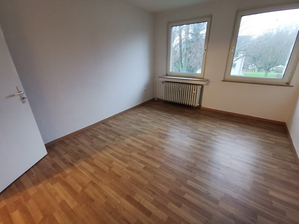 Wer will mich!? Günstig geschnittene 3-Zimmer-Wohnung - Photo 2