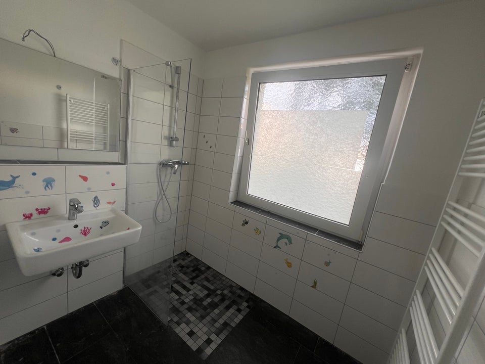 Familien aufgepasst! Schöne 4 Zimmerwohnung mit neuem Bad - Foto 5