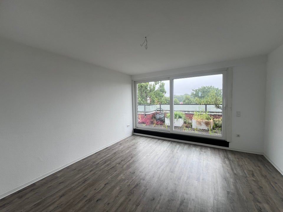 Willkommen Zuhause: ansprechende 3-Zimmer-Penthousewohnung in Anderten - Schleusenviertel - Foto 2