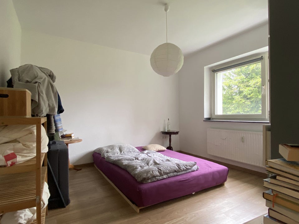 Schicke, kleine 3-Zimmer-Wohnung - bald mit Mietergarten, Übernahme EBK - Photo 2