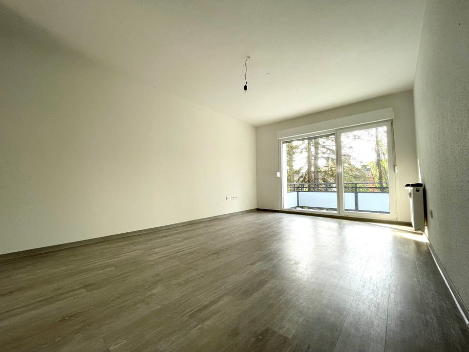 Frisch renovierte 2-Zimmer Wohnung mit EBK - Foto 1