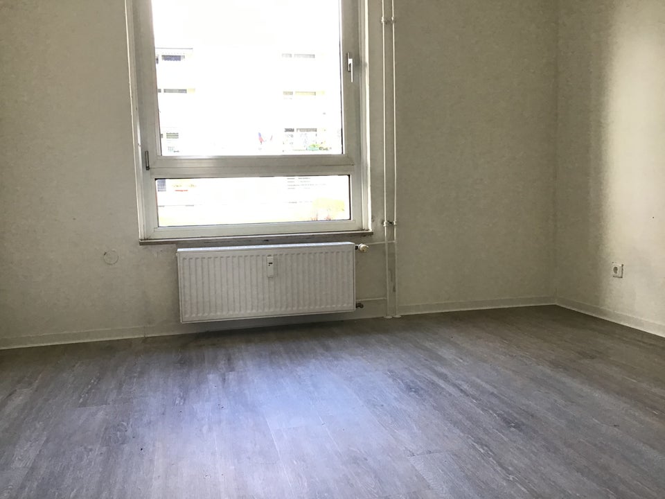 Flotte 3-Zimmer-Wohnung mit 2 Balkonen! - Foto 2