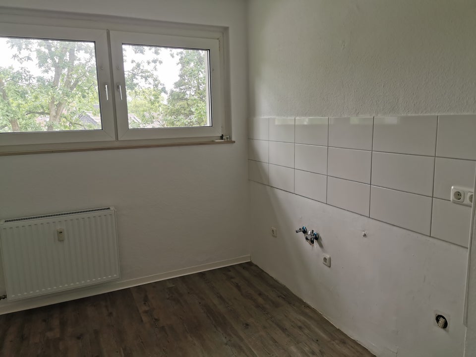 Sie suchen eine bezugsfertige 3-Zimmer-Wohnung mit Balkon?! - Photo 1
