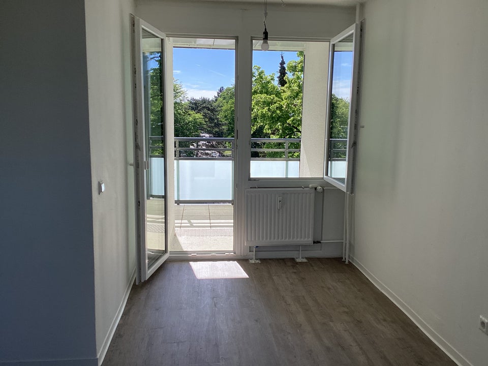 Schönes und altengerechtes 1-Zimmer-Appartment mit großem Balkon - Photo 5