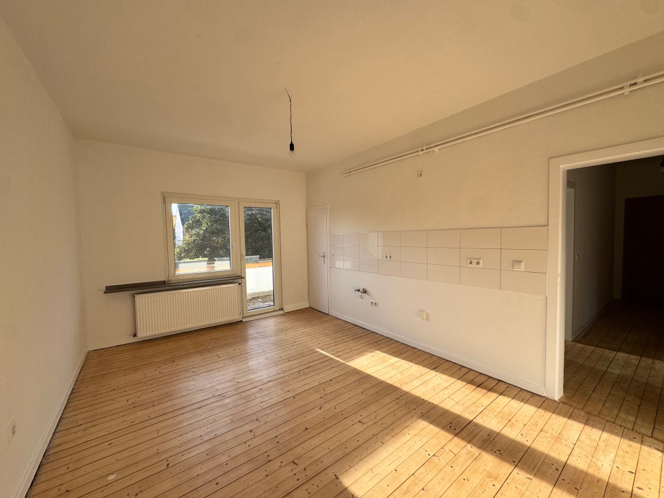 großzügige, stadtnahe 2-Zimmer-Wohnung mit Balkon - Photo 1