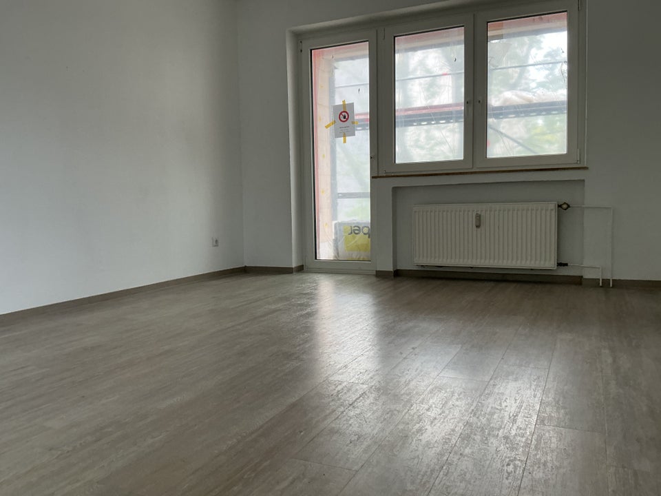 Tolle 3-Raum-Wohnung mit schickem Bad! Wir modernisieren für Sie! - Photo 4
