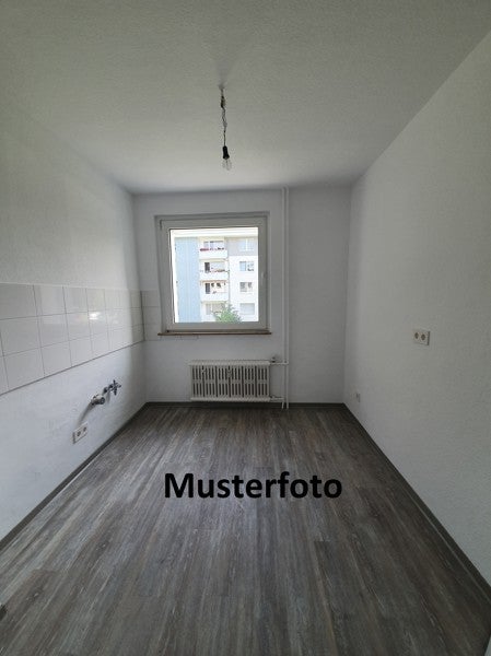 gemütliche, sanierte 3-Zi.-Wohnung mit Balkon - Foto 2