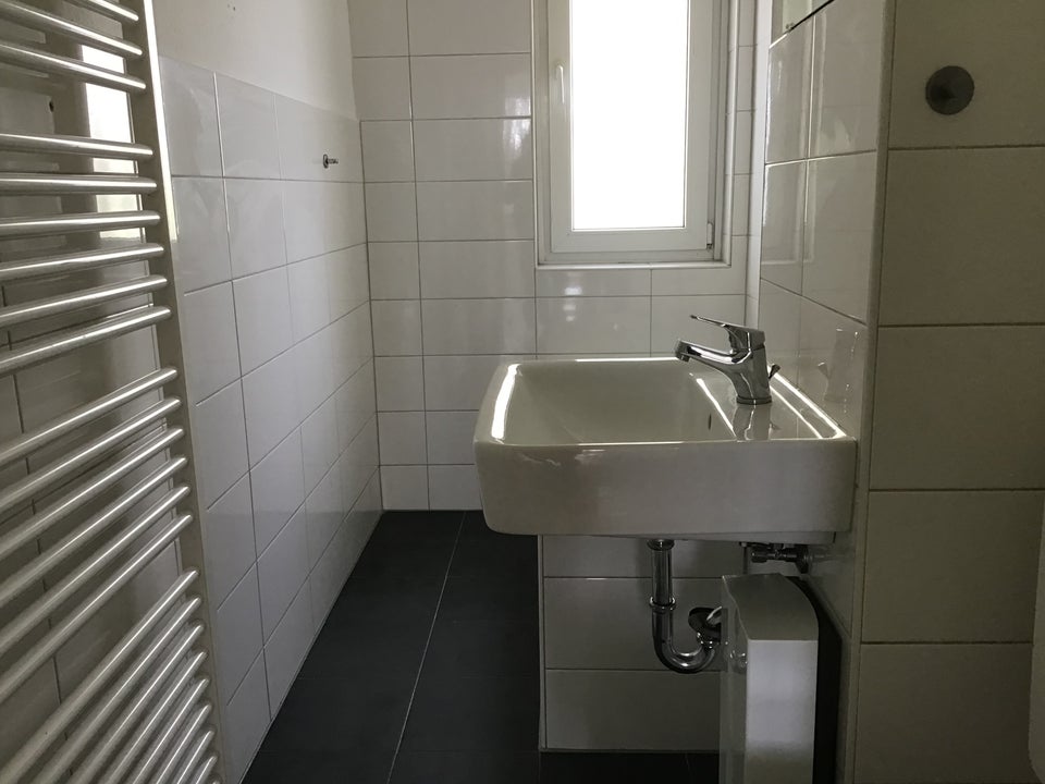 Charmante 2-Raum-Wohnung mit großem Balkon! - Photo 2